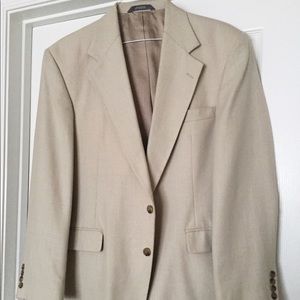 Like new! Haggar Clothing Co. Men’s sport coat 42